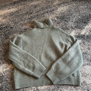 H&M Cozy Green Turtleneck Sweater